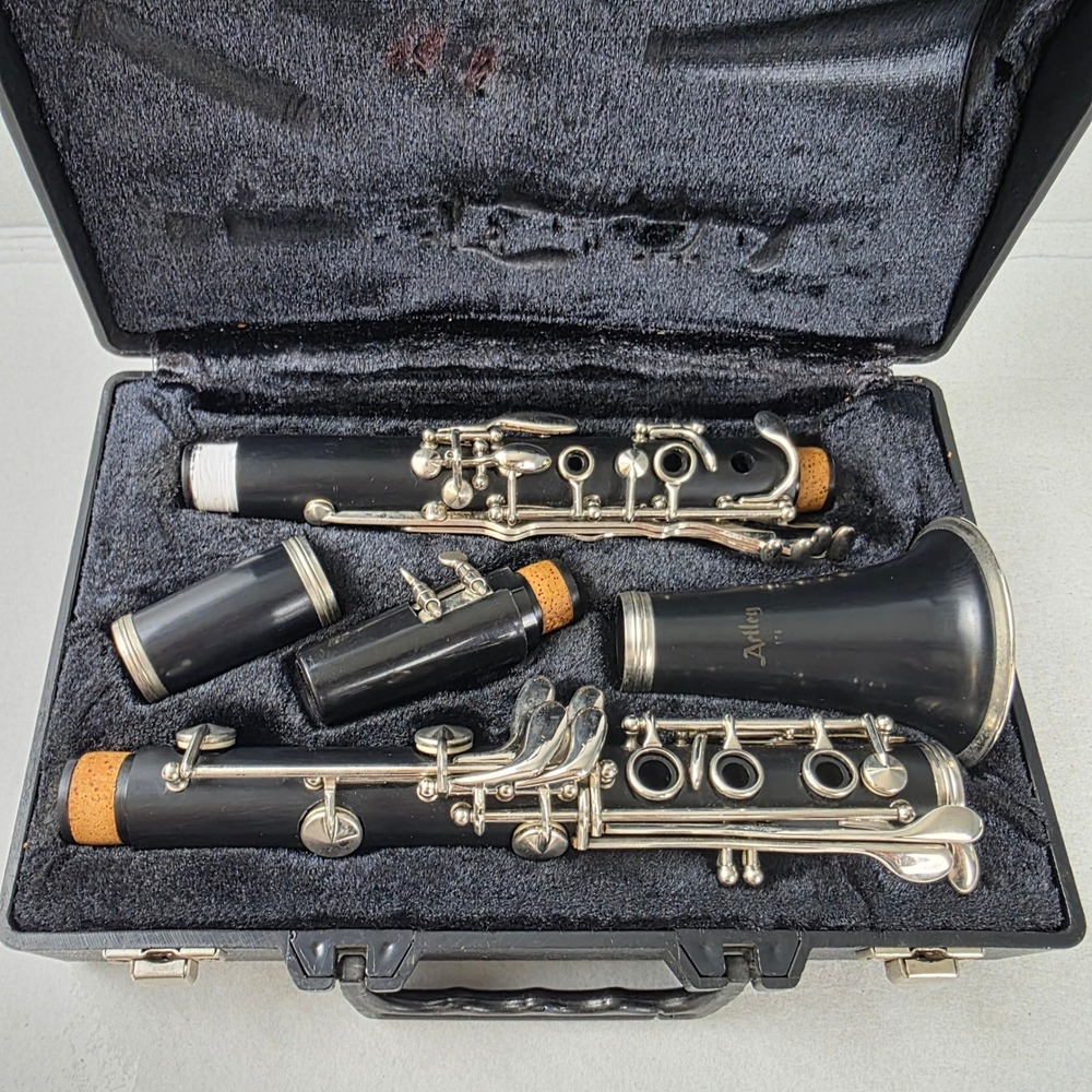 Artley 17S Bb Clarinet Student Woodwind Instrument with Hard Case USA 42 01766